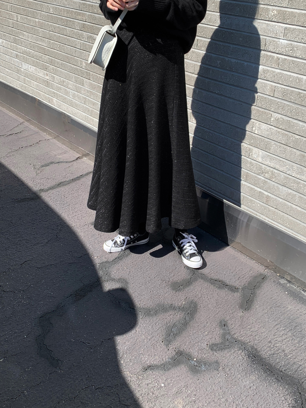 치마 모델 착용 이미지-S2L70